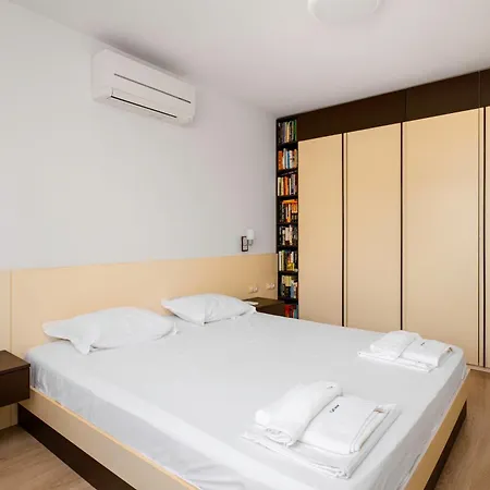 Lägenhet Spacious 2bd Flat With Secure Free Parking By Flat Mаnager *